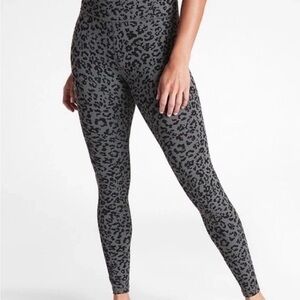 Athleta Gray Leopard Elation Ultra High Rise Leggings Women's XSP Black Gray
